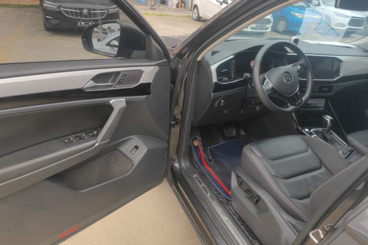 Used Volkswagen Tayron 2022 330TSI Two-Wheel Drive Luxury Connect Plus Version Driver Seat