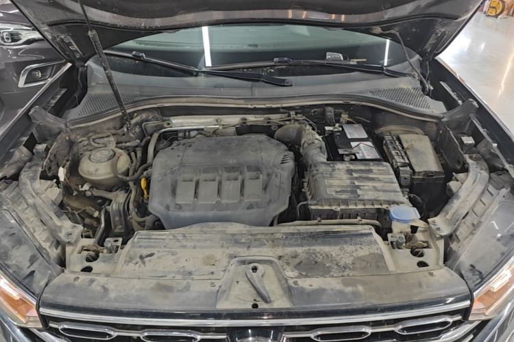 Used Volkswagen Tayron 2022 330TSI Two-Wheel Drive Luxury Smart Connectivity Version Engine Bay