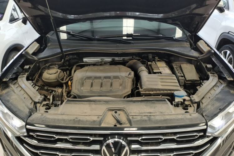 Used Volkswagen Tayron 2022 380TSI Four-Wheel Drive Luxury Connected Pro Version Engine Bay