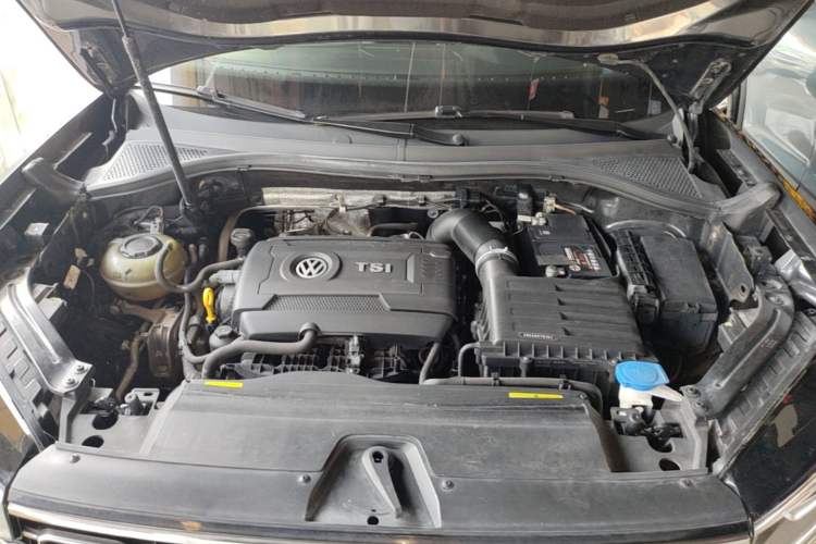 Used Volkswagen Tayron 2022 380TSI Four-Wheel Drive R-Line Connected Version Engine Bay
