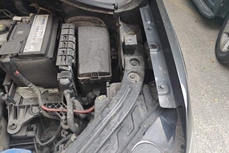 Used Volkswagen Tayron 2022 280TSI Two-Wheel Drive Luxury Smart Connectivity Version Engine Bay Left