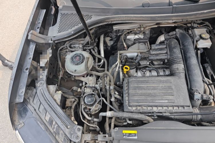 Used Volkswagen Tayron 2022 280TSI Two-Wheel Drive Luxury Smart Connectivity Version Engine Bay Right