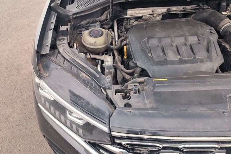 Used Volkswagen Tayron 2022 380TSI Four-Wheel Drive R-Line Connected Version Engine Bay Right