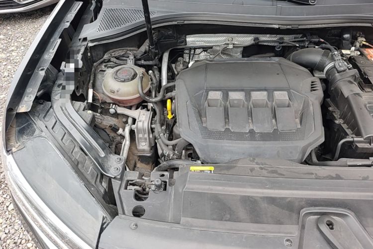 Used Volkswagen Tayron 2022 330TSI Two-Wheel Drive Luxury Smart Connectivity Version Engine Bay Right