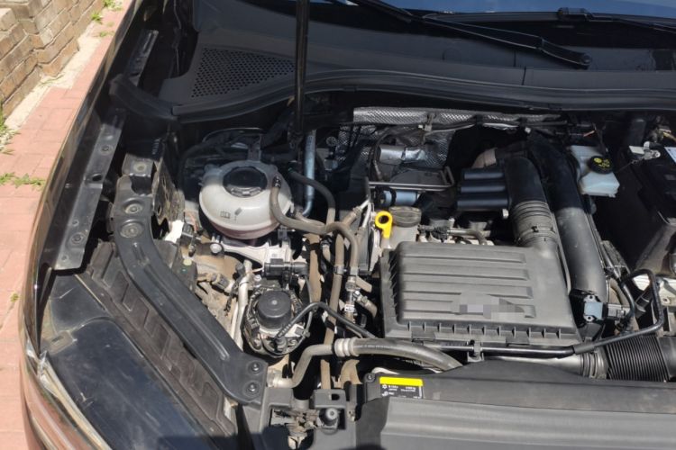 Used Volkswagen Tayron 2022 280TSI Two-Wheel Drive Luxury Smart Connectivity Version Engine Bay Right