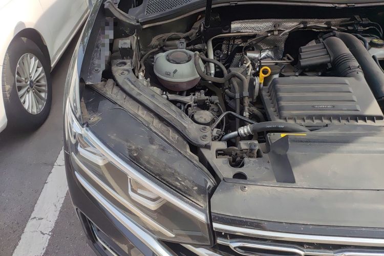 Used Volkswagen Tayron 2022 280TSI Two-Wheel Drive Luxury Smart Connectivity Version Engine Bay Right