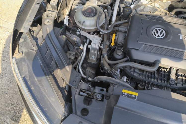 Used Volkswagen Tayron 2022 380TSI Four-Wheel Drive R-Line Connected Version Engine Bay Right