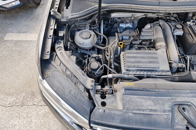 Used Volkswagen Tayron 2022 280TSI Two-Wheel Drive Luxury Smart Connectivity Version Engine Bay Right