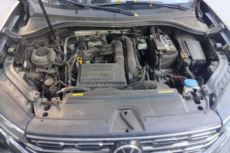 Used Volkswagen Tayron 2022 280TSI Two-Wheel Drive Luxury Smart Connectivity Version Engine Bay