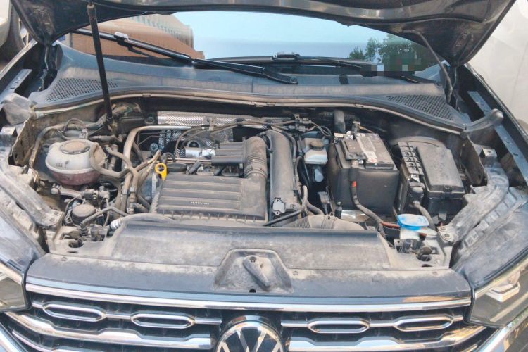 Used Volkswagen Tayron 2022 280TSI Two-Wheel Drive Luxury Smart Connectivity Version Engine Bay