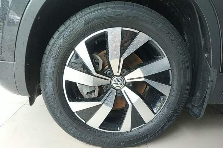 Used Volkswagen Tayron 2022 330TSI Two-Wheel Drive Luxury Smart Connectivity Version Exterior 4