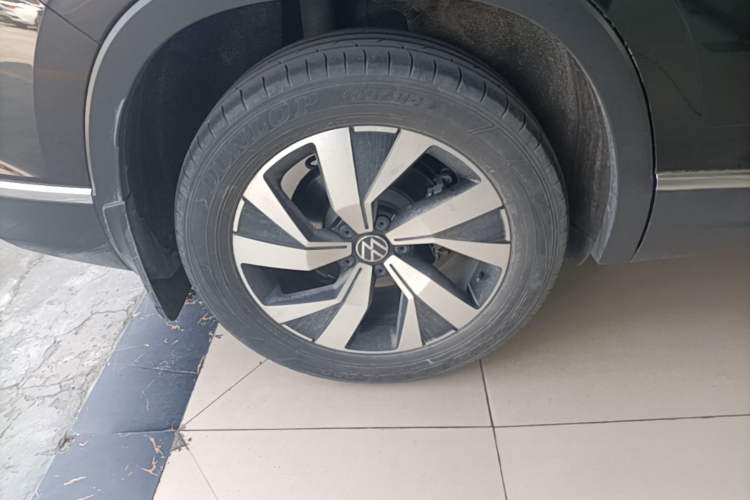 Used Volkswagen Tayron 2022 330TSI Two-Wheel Drive Luxury Connect Plus Version Exterior 5