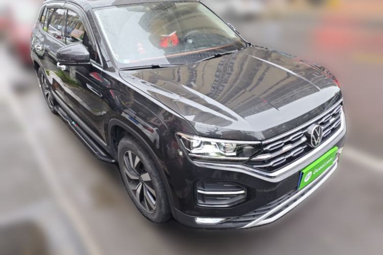 Used Volkswagen Tayron 2022 330TSI Two-Wheel Drive Luxury Smart Connectivity Version Front Right 45 Deg