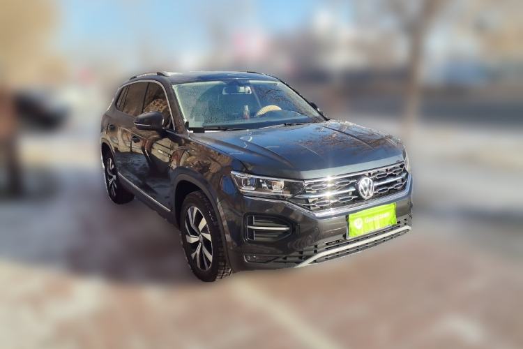 Used Volkswagen Tayron 2022 280TSI Two-Wheel Drive Luxury Smart Connectivity Version Front Right 45 Deg