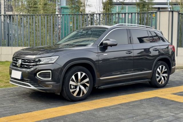 Used Volkswagen Tayron 2022 330TSI Two-Wheel Drive Luxury Connect Plus Version