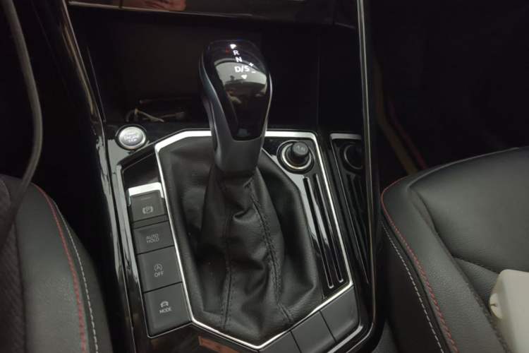 Used Volkswagen Tayron 2022 280TSI Two-Wheel Drive Luxury Smart Connectivity Version Gear Lever