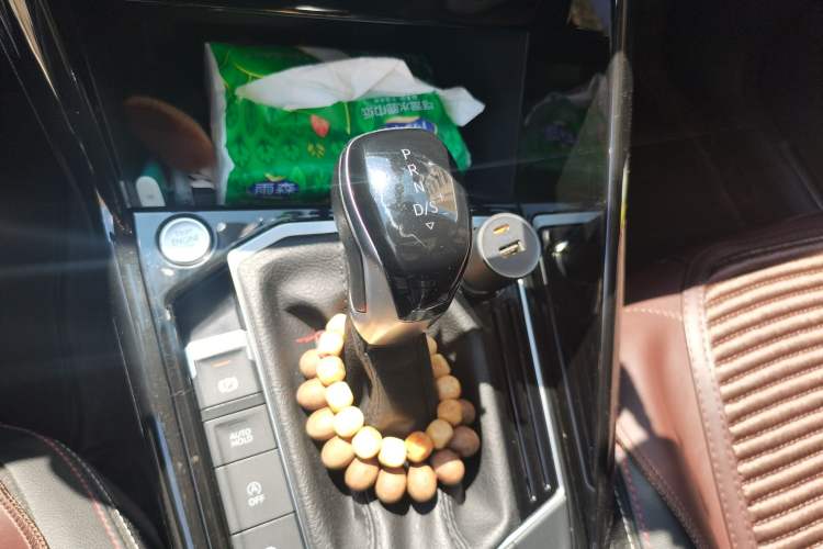 Used Volkswagen Tayron 2022 280TSI Two-Wheel Drive Luxury Smart Connectivity Version Gear Lever