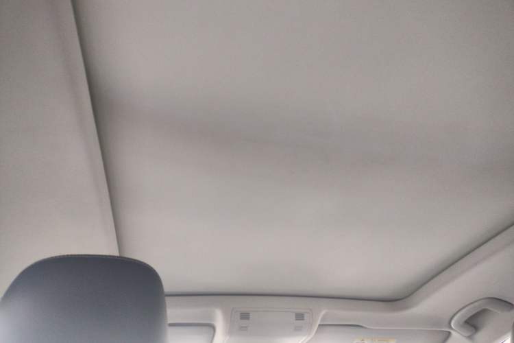 Used Volkswagen Tayron 2022 280TSI Two-Wheel Drive Luxury Smart Connectivity Version Headliner