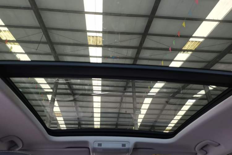 Used Volkswagen Tayron 2022 380TSI Four-Wheel Drive Luxury Connected Pro Version Headliner