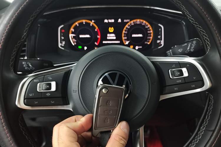 Used Volkswagen Tayron 2022 380TSI Four-Wheel Drive R-Line Connected Version Interior 1