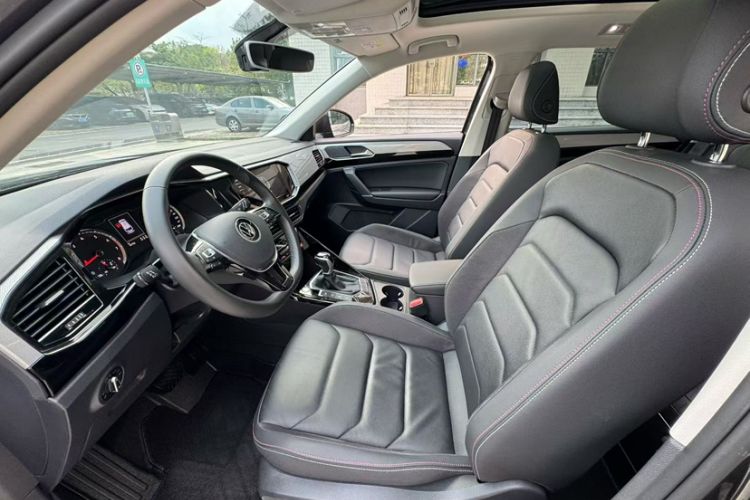 Used Volkswagen Tayron 2022 330TSI Two-Wheel Drive Luxury Smart Connectivity Version Interior 4