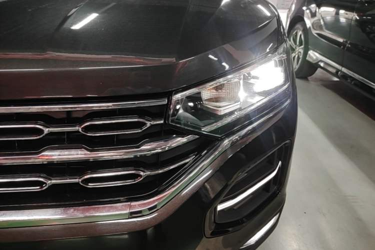 Used Volkswagen Tayron 2022 330TSI Two-Wheel Drive Luxury Smart Connectivity Version Left Front Headlight