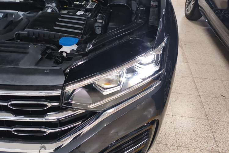 Used Volkswagen Tayron 2022 380TSI Four-Wheel Drive R-Line Connected Version Left Front Headlight