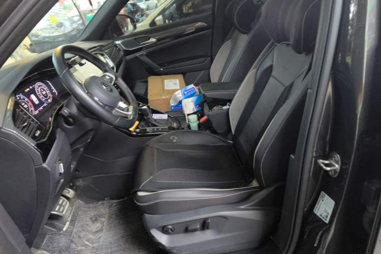 Used Volkswagen Tayron 2022 380TSI Four-Wheel Drive R-Line Connected Version Left Front Seat
