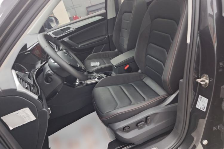 Used Volkswagen Tayron 2022 280TSI Two-Wheel Drive Luxury Smart Connectivity Version Left Front Seat