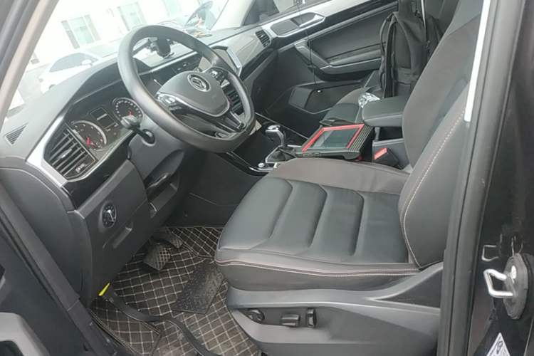 Used Volkswagen Tayron 2022 280TSI Two-Wheel Drive Luxury Smart Connectivity Version Left Front Seat