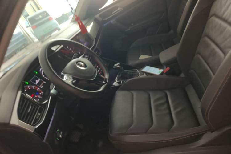 Used Volkswagen Tayron 2022 280TSI Two-Wheel Drive Luxury Smart Connectivity Version Left Front Seat