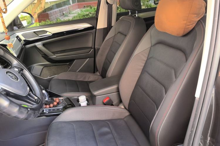 Used Volkswagen Tayron 2022 280TSI Two-Wheel Drive Luxury Smart Connectivity Version Left Front Seat