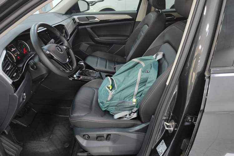 Used Volkswagen Tayron 2022 330TSI Two-Wheel Drive Luxury Smart Connectivity Version Left Front Seat