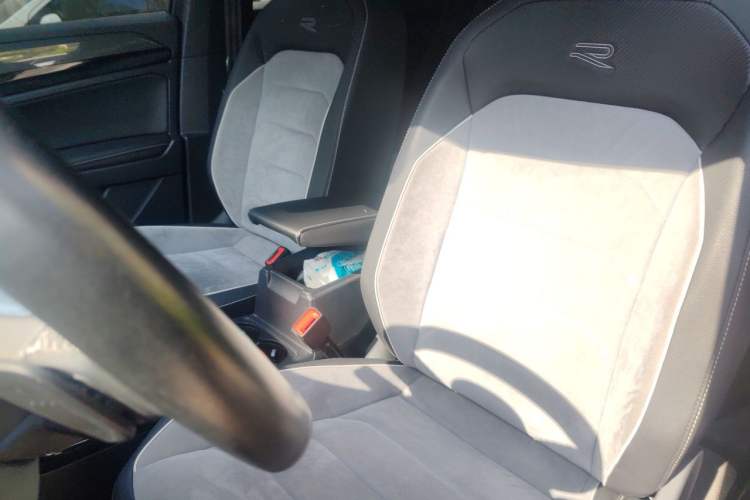 Used Volkswagen Tayron 2022 380TSI Four-Wheel Drive R-Line Connected Version Left Front Seat