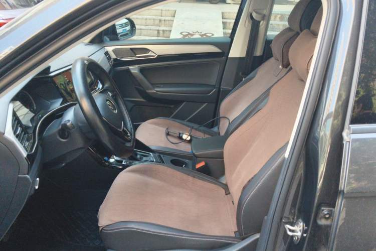 Used Volkswagen Tayron 2022 280TSI Two-Wheel Drive Luxury Smart Connectivity Version Left Front Seat