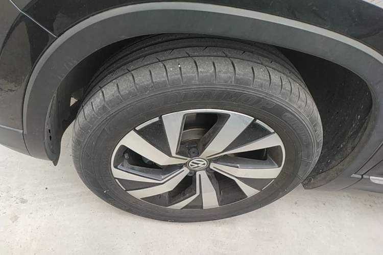 Used Volkswagen Tayron 2022 280TSI Two-Wheel Drive Luxury Smart Connectivity Version Left Front Wheel Hub