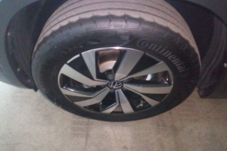 Used Volkswagen Tayron 2022 280TSI Two-Wheel Drive Luxury Smart Connectivity Version Left Front Wheel Hub