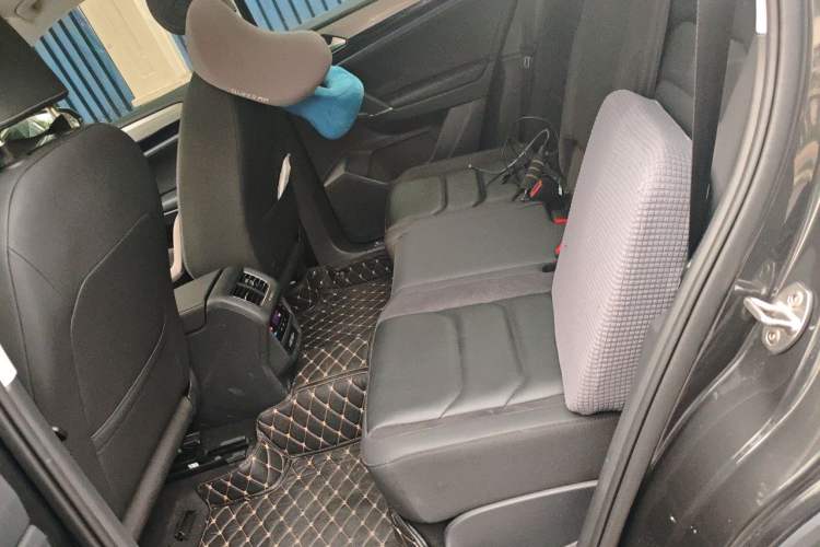 Used Volkswagen Tayron 2022 280TSI Two-Wheel Drive Luxury Smart Connectivity Version Left Rear Seat