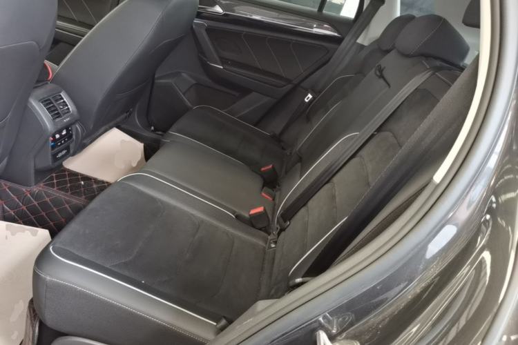 Used Volkswagen Tayron 2022 380TSI Four-Wheel Drive Luxury Connected Pro Version Left Rear Seat