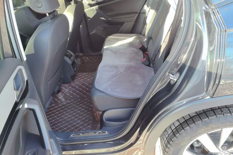 Used Volkswagen Tayron 2022 280TSI Two-Wheel Drive Luxury Smart Connectivity Version Left Rear Seat