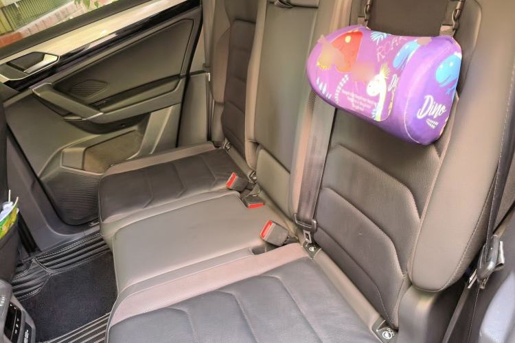 Used Volkswagen Tayron 2022 280TSI Two-Wheel Drive Luxury Smart Connectivity Version Left Rear Seat