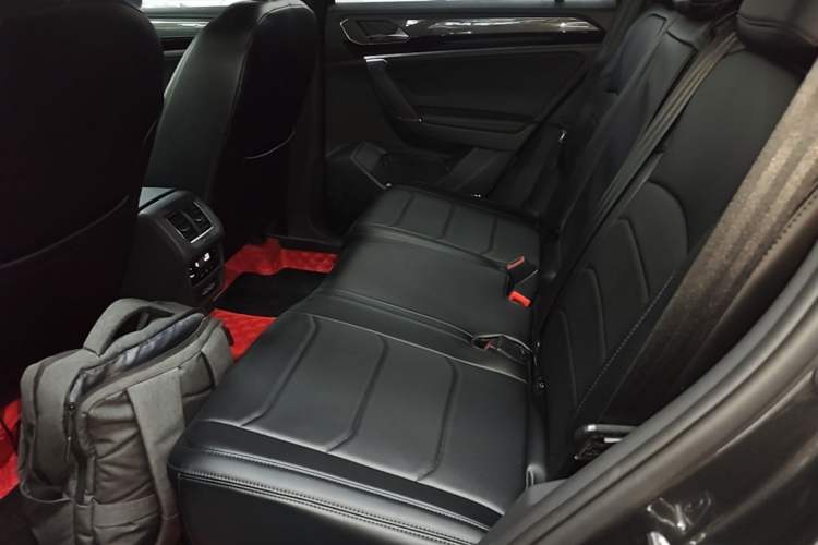 Used Volkswagen Tayron 2022 380TSI Four-Wheel Drive R-Line Connected Version Left Rear Seat