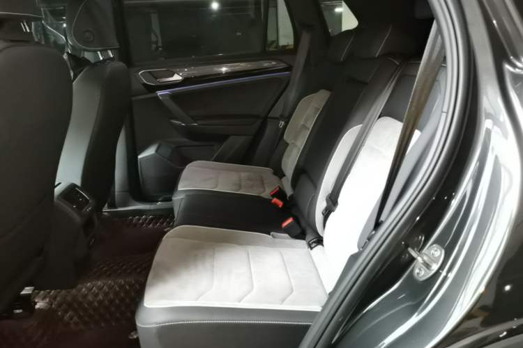 Used Volkswagen Tayron 2022 380TSI Four-Wheel Drive R-Line Connected Version Left Rear Seat