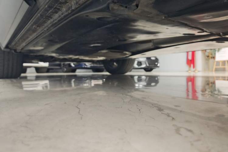 Used Volkswagen Tayron 2022 280TSI Two-Wheel Drive Luxury Smart Connectivity Version Left Side Sill