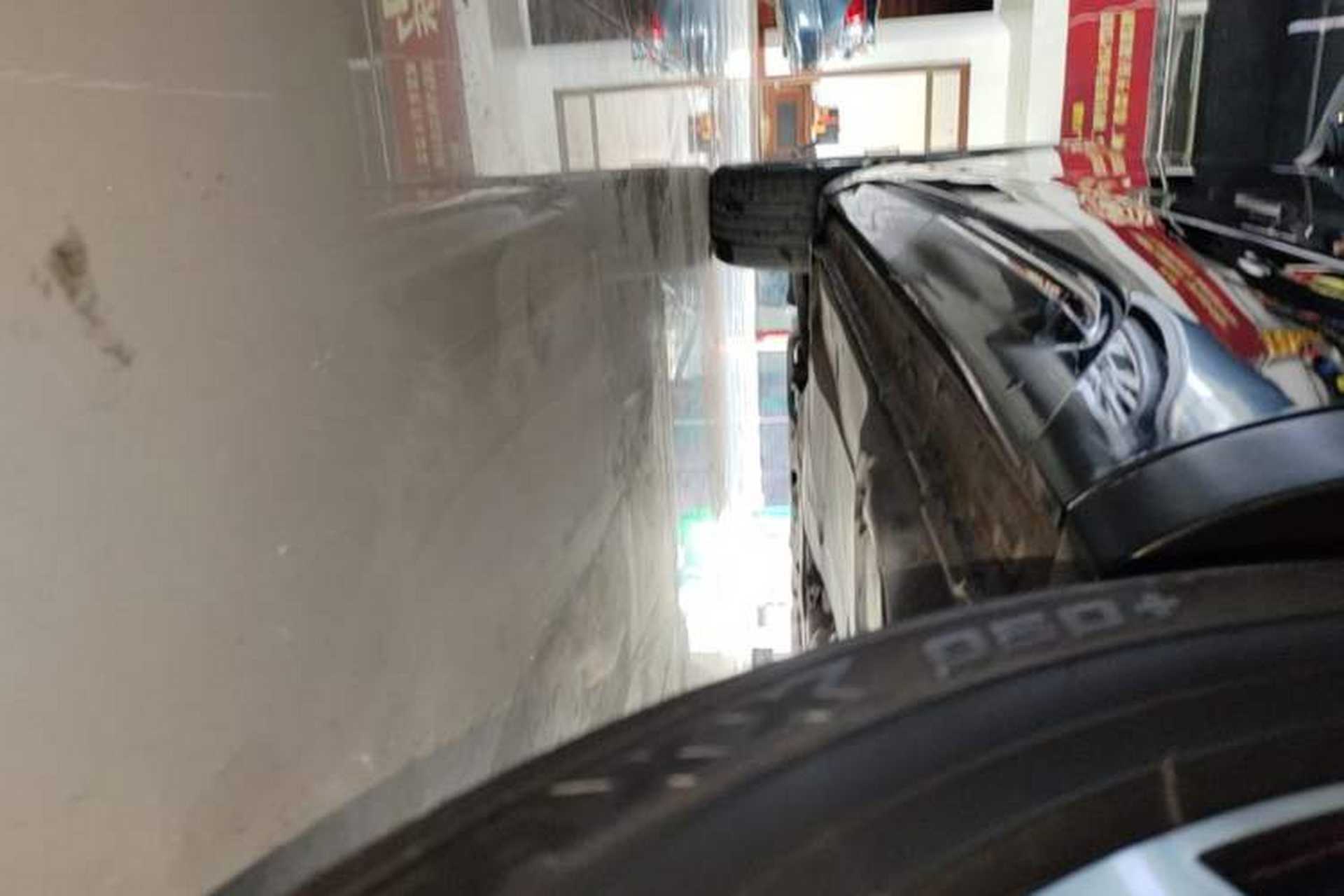Used Volkswagen Tayron 2022 380TSI Four-Wheel Drive R-Line Connected Version Left Side Sill