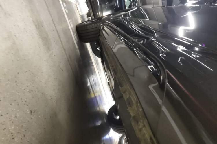Used Volkswagen Tayron 2022 380TSI Four-Wheel Drive R-Line Connected Version Left Side Sill
