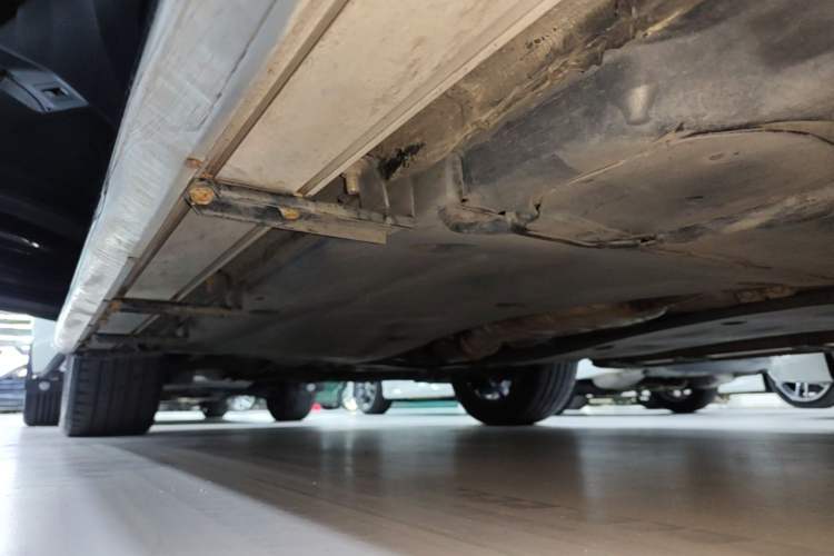 Used Volkswagen Tayron 2022 380TSI Four-Wheel Drive R-Line Connected Version Left Side Sill