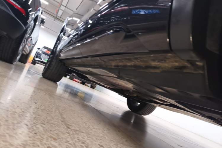 Used Volkswagen Tayron 2022 380TSI Four-Wheel Drive R-Line Connected Version Left Side Sill