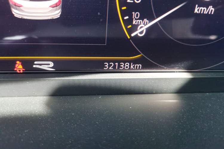 Used Volkswagen Tayron 2022 380TSI Four-Wheel Drive R-Line Connected Version Odometer Close Up