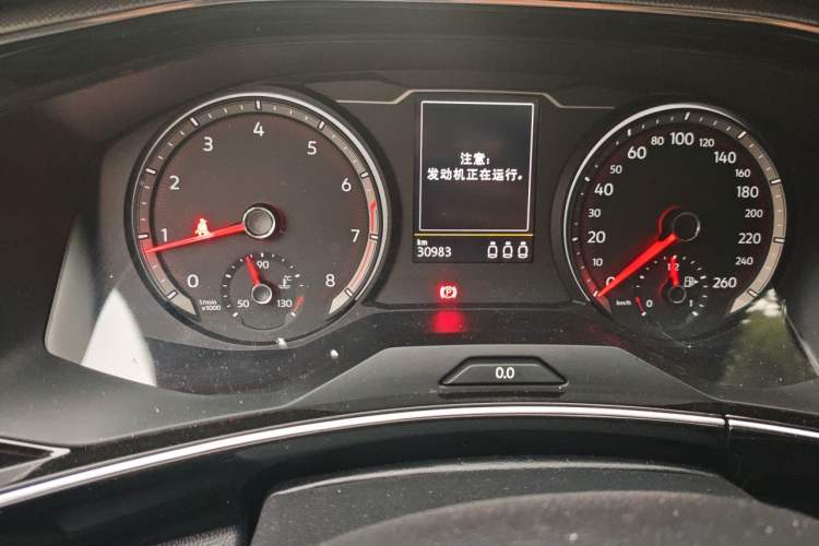 Used Volkswagen Tayron 2022 280TSI Two-Wheel Drive Luxury Smart Connectivity Version Odometer Close Up